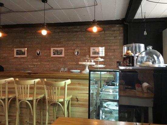 Isabel Cafe y Pasteleria